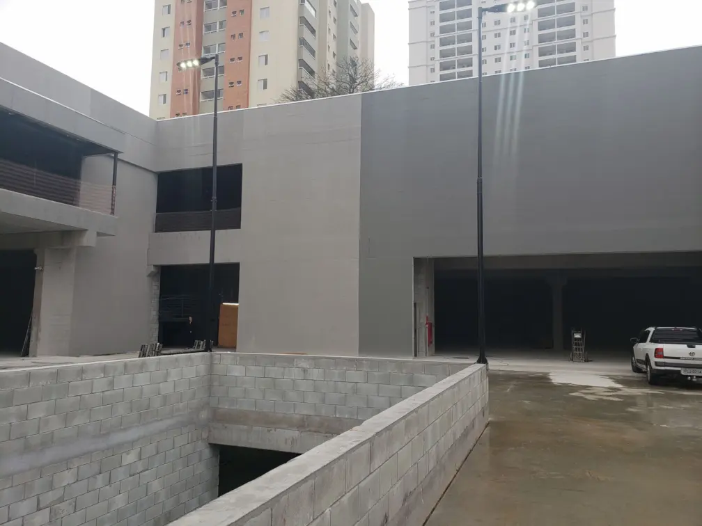 Empreendimento comercial na Avenida Dom Pedro, em Santo André–SP